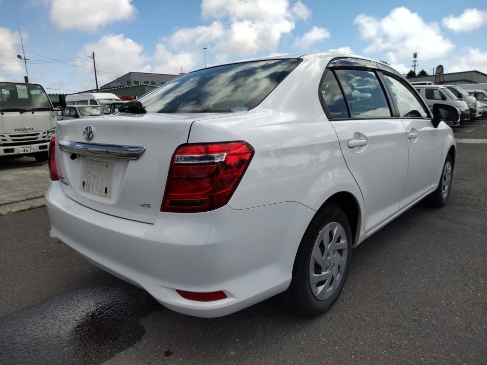 Toyota Corolla Axio NZE164 2019
